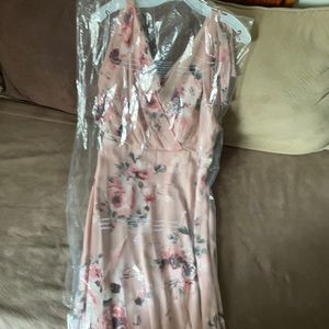Dress split sleeve floral print. never worn